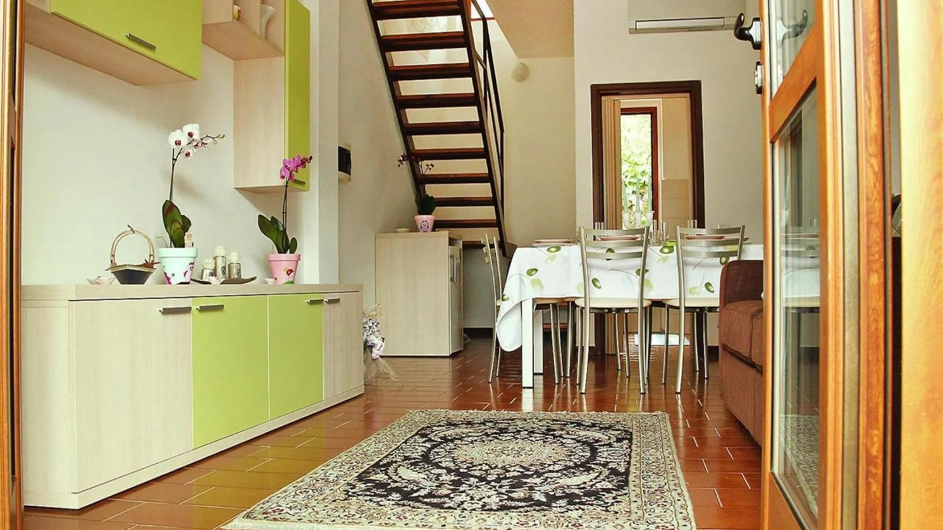 Apartments Paganini Lezzeno