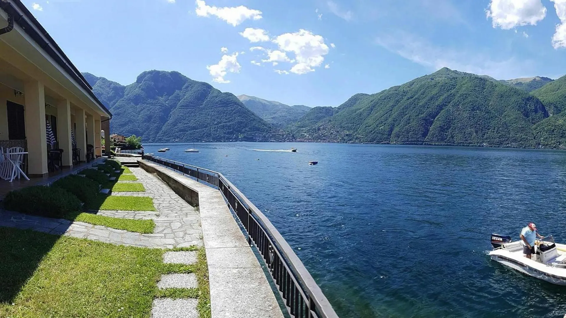 Apartments Paganini Lezzeno location